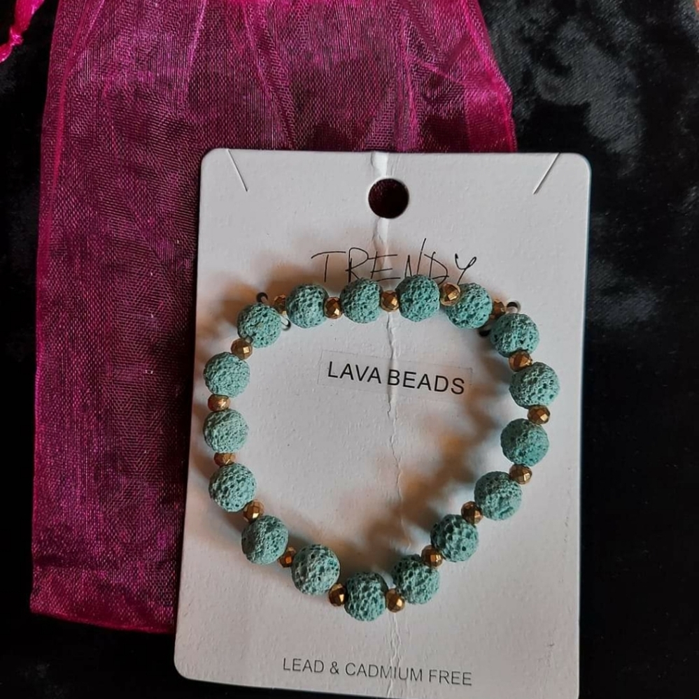 5/$25 NWT Nadine West stretch lava bead bracelet